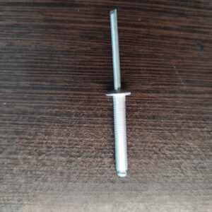 پرچ 4*25 در بسته بندی 550 عددی